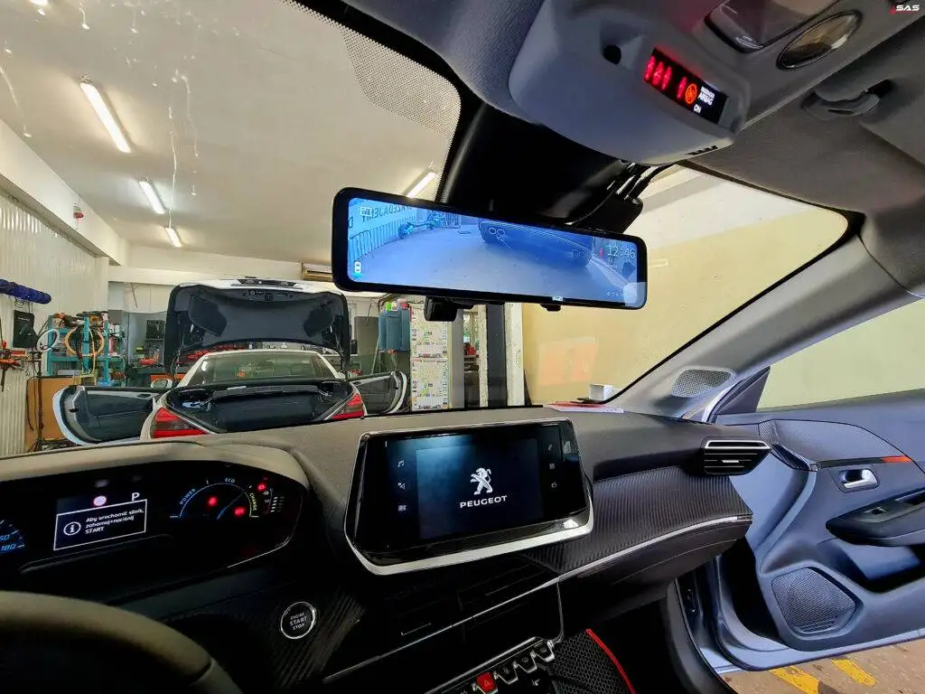 Vantrue M3 – test wideorejestratora w lusterku z kamerą cofania Peugeot – montaż Vantrue M3 z funkcją cofania