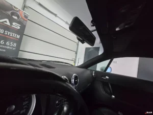 Montaż kamery przedniej przy lusterku – FineVu GX4K – Audi TT