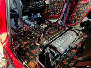 Toyota Corolla Cross wygłuszenie podłogi Comfort Mat Cobra — Sound Audio System Lublin