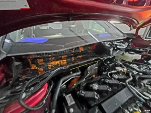 Toyota Corolla Cross wygłuszenie podszybia lewa strona Comfort Mat Cobra