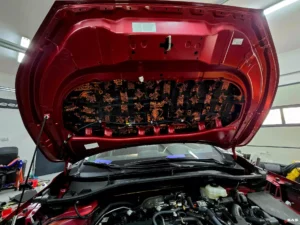 Toyota Corolla Cross wygłuszenie maski Comfort Mat Cobra — Sound Audio System Lublin