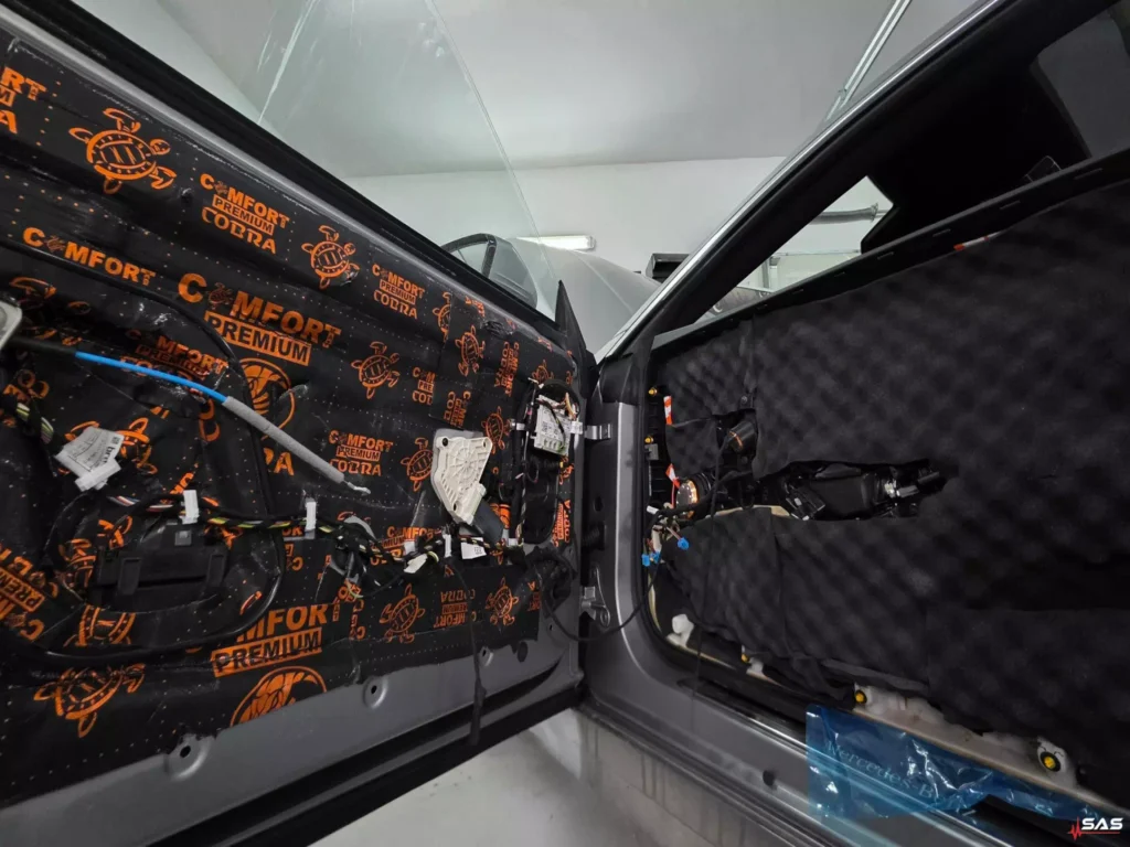 Mercedes S-Class W222 front doors soundproofing Comfort Mat