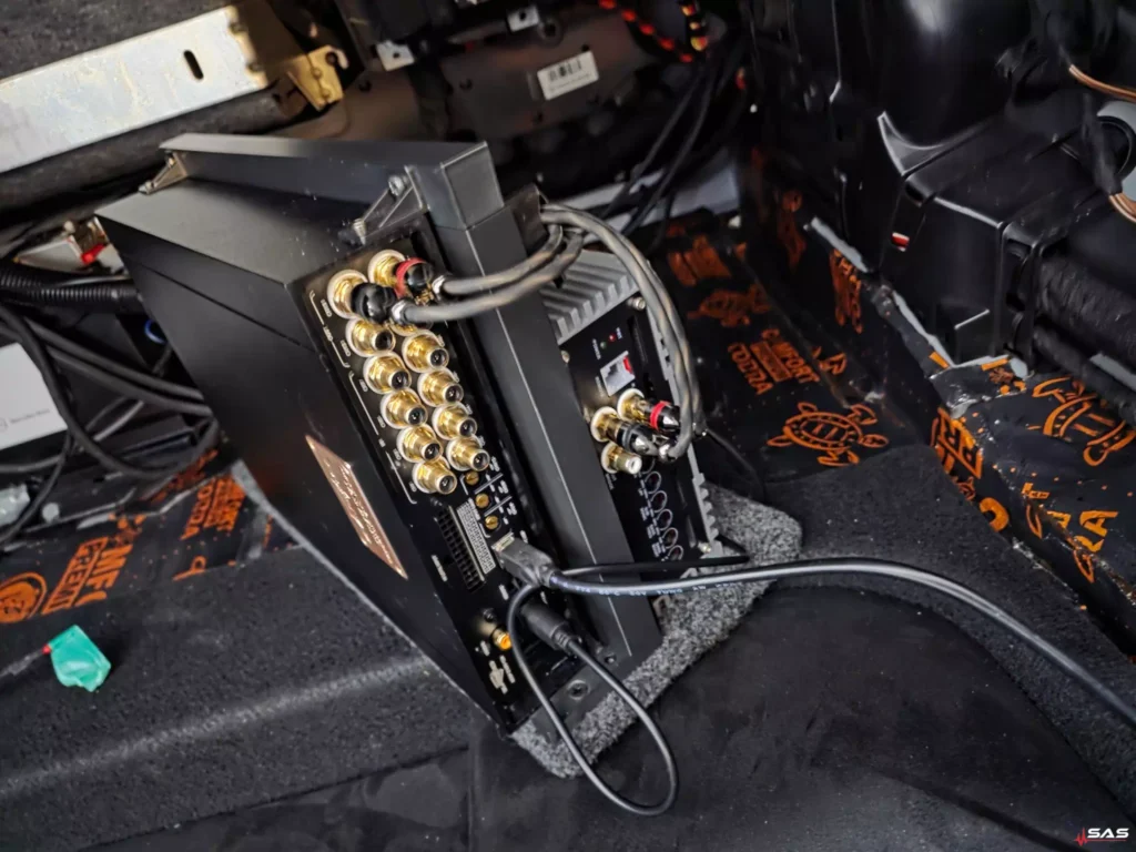 Mercedes S-Class W222 Zapco DSP wiring