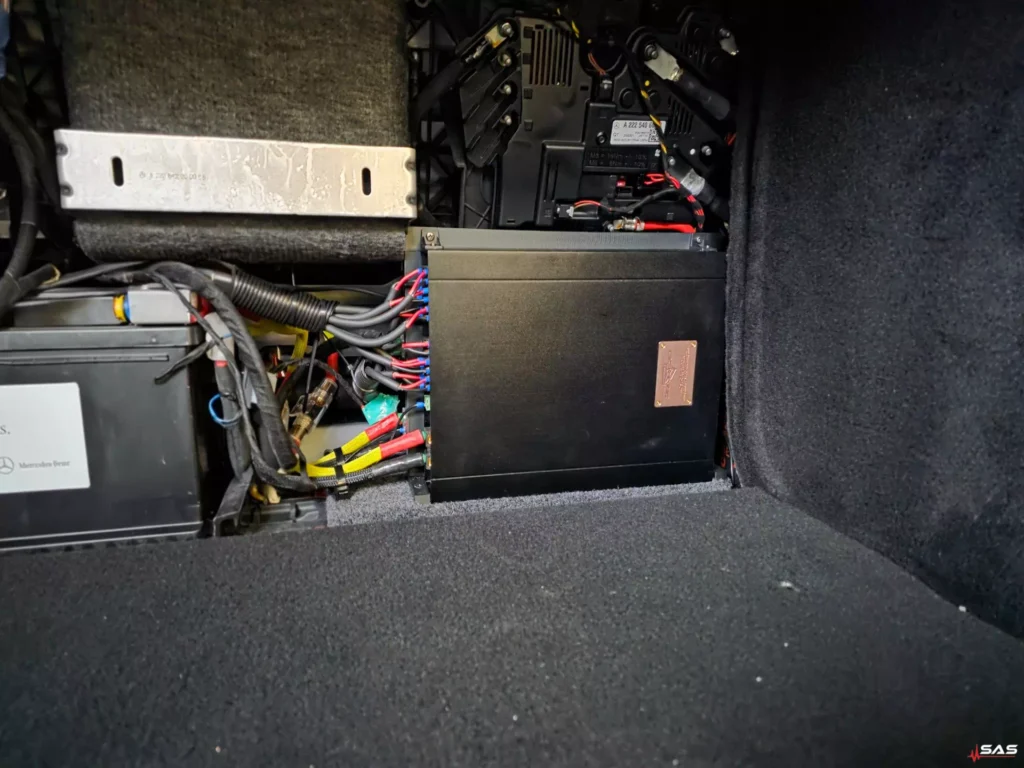 Mercedes S-Class W222 Zapco amplifiers trunk installation