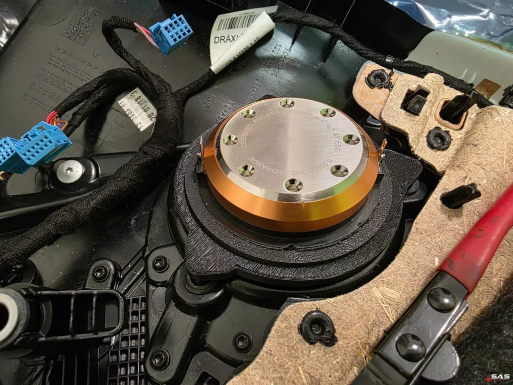 ESB Audio 5.050 – front midrange Mercedes W222 Mercedes S-Class W222 ESB Audio 5.050 front midrange speaker with 3D adapter