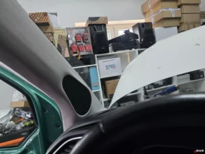 VW Multivan T6.1 – przygotowanie słupków A pod głośniki ESB z elementami druku 3D | Sound Audio System Lublin