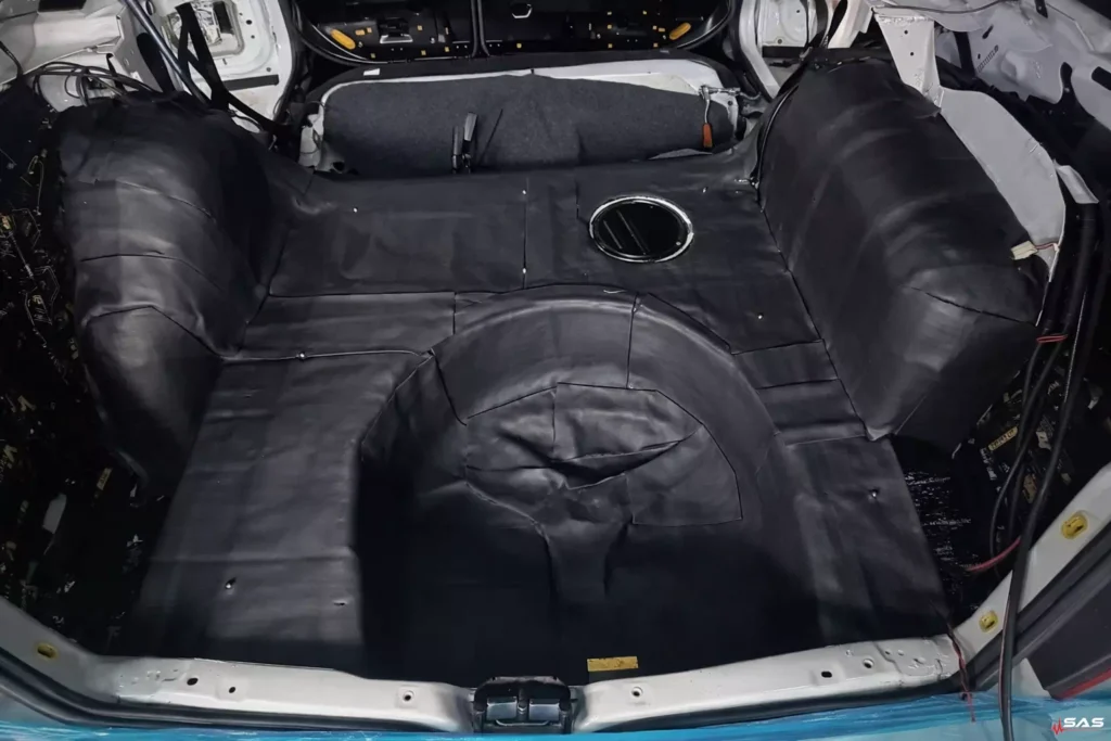 Montaż głośników ESB Audio Passat B5